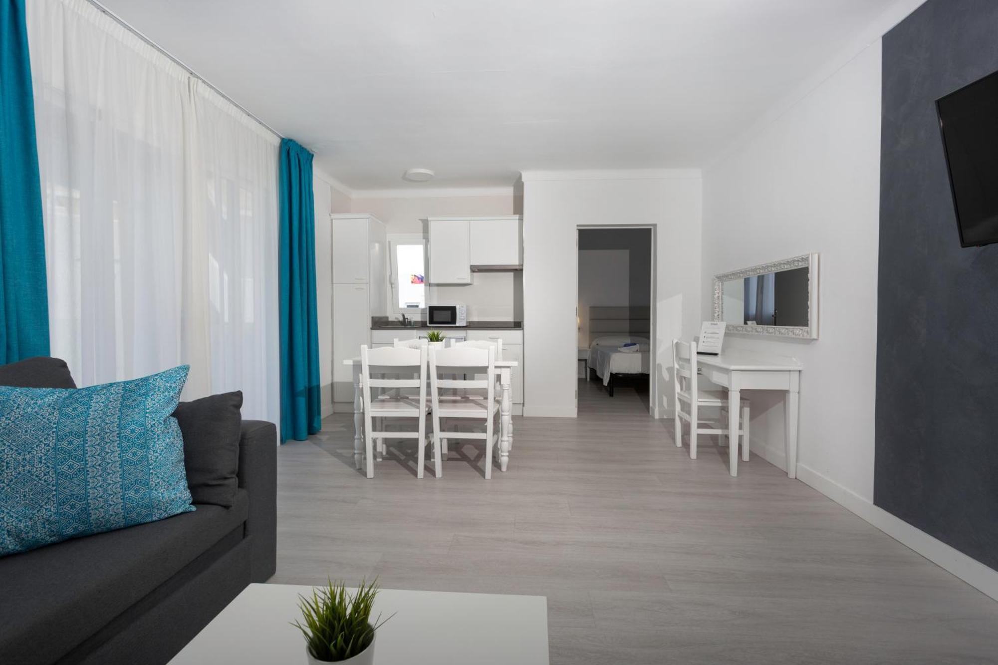 Ferrera Suites Cala Ferrera  Buitenkant foto